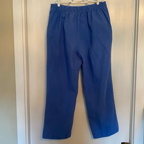 Northern Reflections Crops - Picture 2 of 4